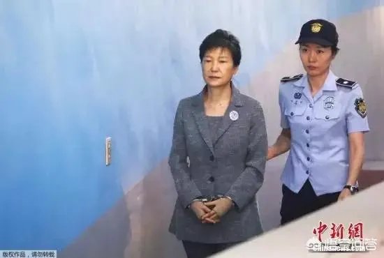 66岁朴槿惠拘捕期限再延长，你认为朴槿惠还要被拘捕多久？