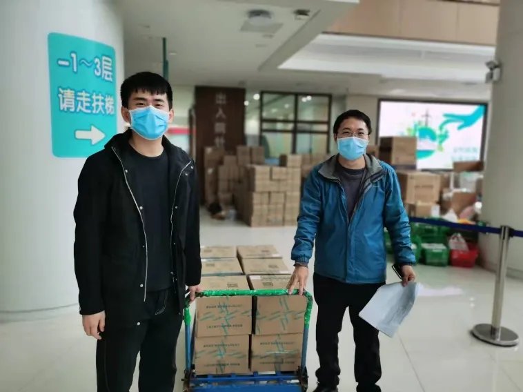 为防疫注入中医力量  广东省中医院珠海医院为管控区、隔离酒店等配送超4万剂中药预防汤剂