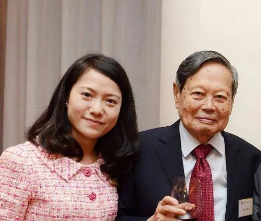 杨振宁和翁帆为何一直不要孩子？