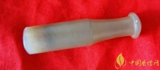 玉烟嘴的鉴定 玉烟嘴怎样鉴定年代