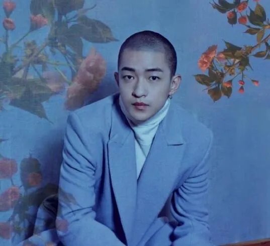 屈楚萧前女友黎梵发声 晒聊天记录渣男形象暴露