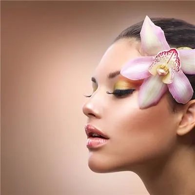 脸颊长斑怎么办