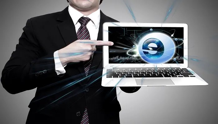 电子计算机发明于哪一年 计算机由什么组成