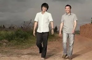 “韩寒的父亲其实远比韩寒厉害”！为何网友会这样说？