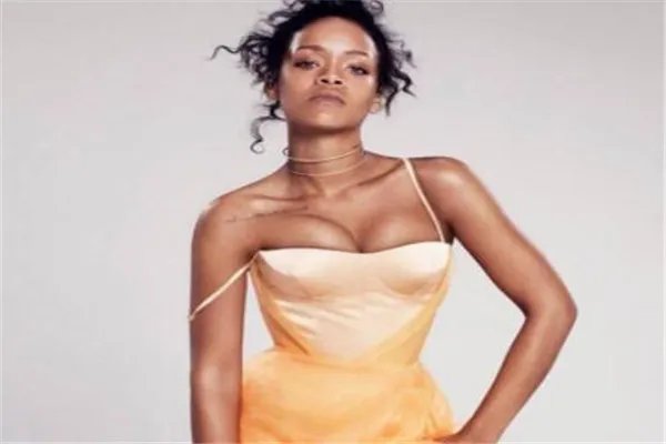 世界十大最漂亮的大胸美女 第七又称性感小猫，看后别喷鼻血