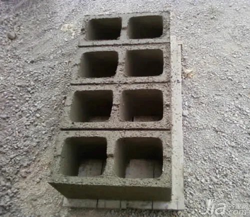 水泥空心砖价格 水泥空心砖多少钱一平方