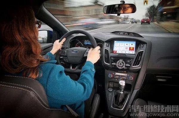 车载电脑的功能有哪些？车载电脑介绍