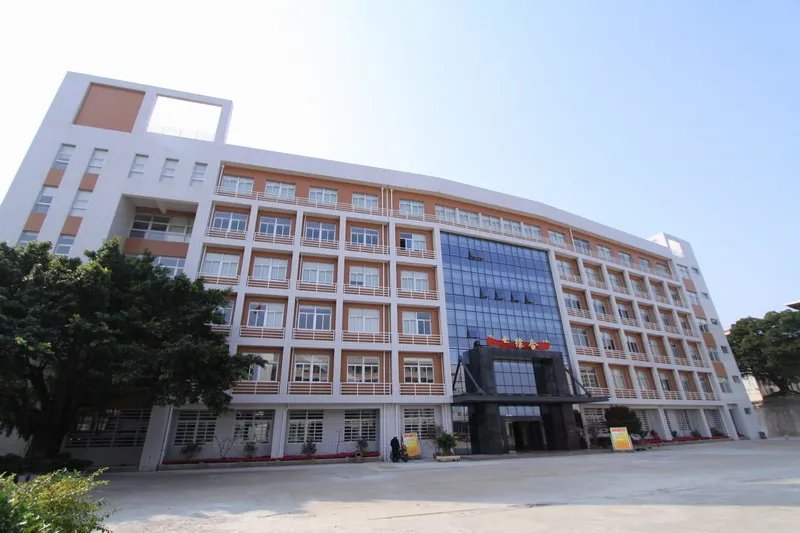 晋江市图书馆的介绍