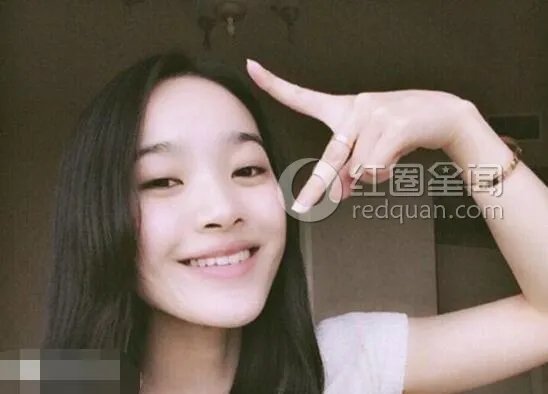 张一山白雪亲密照曝光 白雪大尺度照