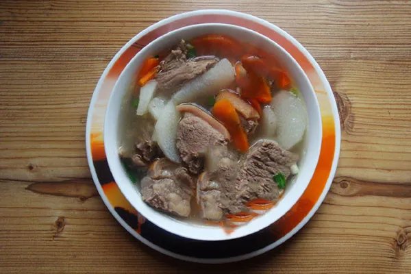 如何炖羊肉 炖羊肉的简单做法