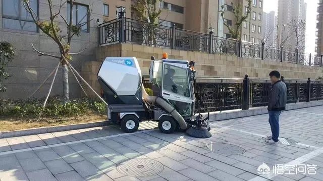 扫地车哪个厂家的好？