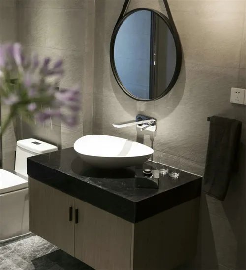 126平方三室两厅装修效果图 三居室木作简约风装修实例