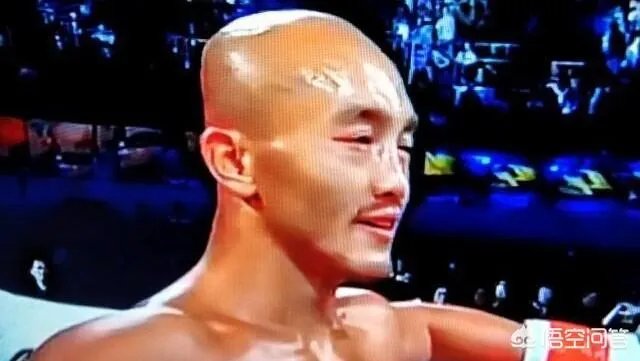 一龙第一局在两分钟之内就遭杀玉狼KO，如何看一龙的表现？