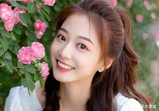 冯琳生活照图片