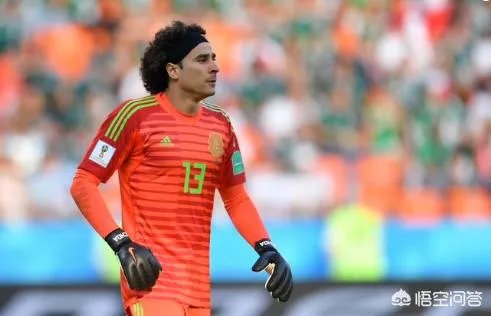 奥乔亚在世界杯赛场上表现惊人，但是为什么豪门俱乐部没有找他？