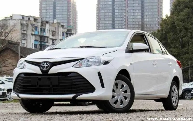 丰田小车所有车型，小型丰田车全部车型图片及价格