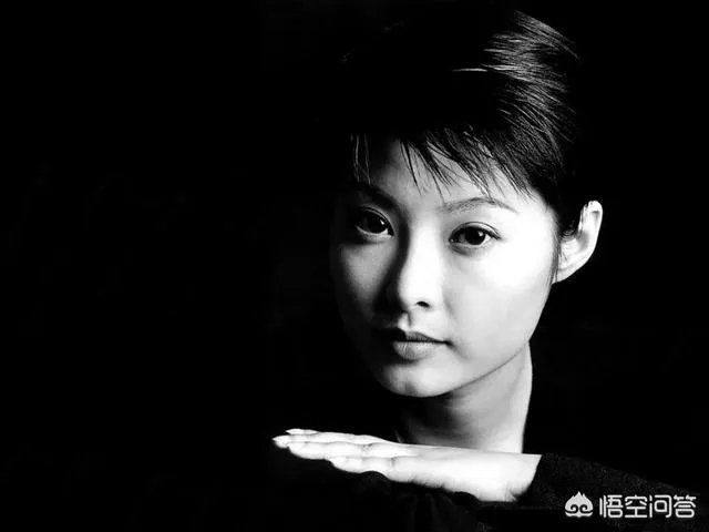 对于袁立和王中军之间的微博事件大家怎么看？