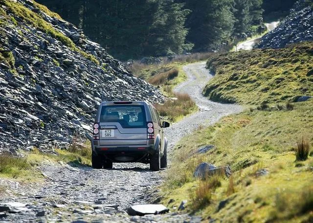 路虎发现4怎么样，适合什么样的人开？