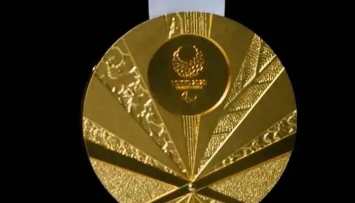 东京奥组委回应“奖牌掉皮”:剥落部分是涂膜