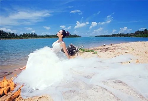 三亚婚纱摄影团购一般要多少钱 影楼团购注意哪些