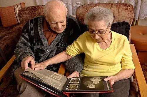 大学生发明老人起行无忧椅,你觉得这个发明能否普及?