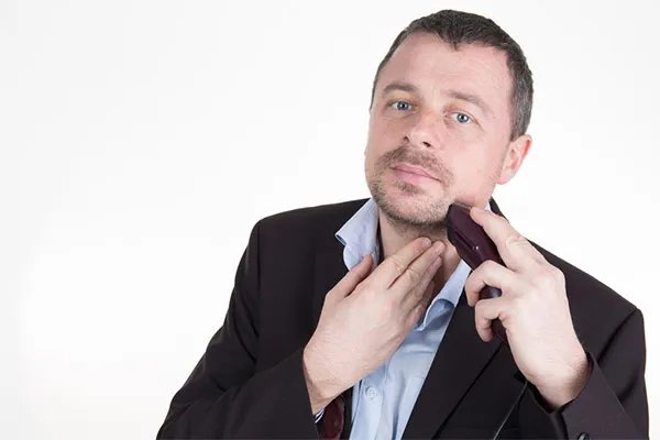 电动剃须刀可以带上飞机吗 充电的剃须刀能托运吗