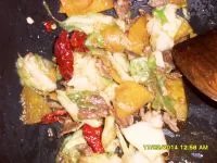 卷心菜炒肉的做法