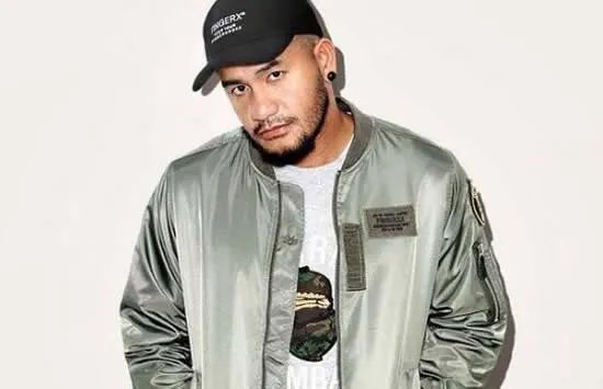 我会牢牢记住你的脸是什么歌 歌曲《再见》演唱者及歌词完整版介绍