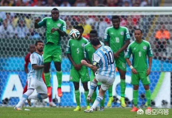 梅西又双叒任意球破门了，梅西算任意球大师了吗？