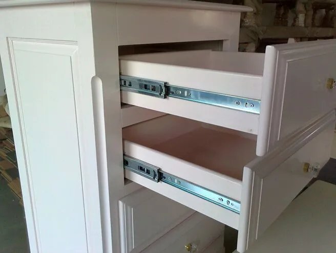 抽屉滑轨如何安装