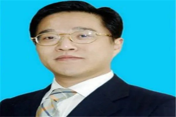 中国顶级富二代排行榜：杨惠妍上榜，他被称为现代儒商