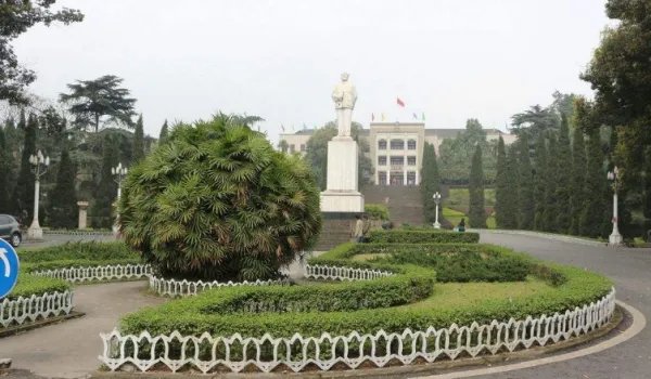 西南大学育才学院