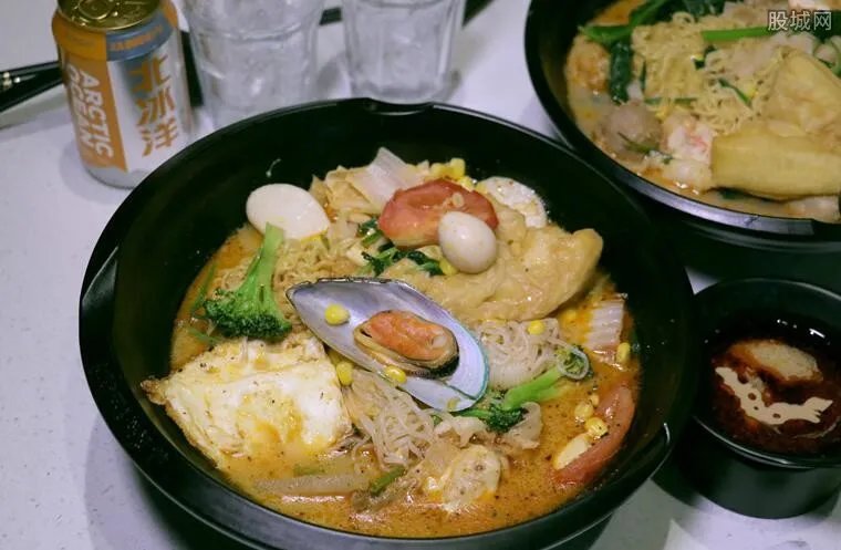 张亮麻辣烫是谁开的 创始人真实身份揭晓