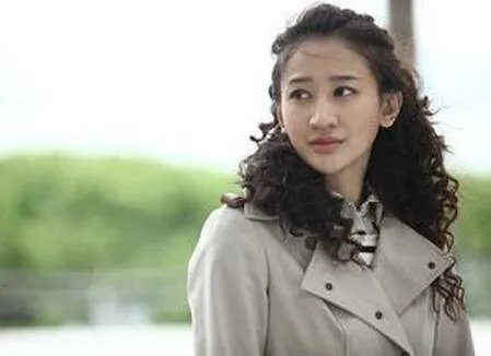 北京青年叶坦扮演者剧照 因酷似明星而出名