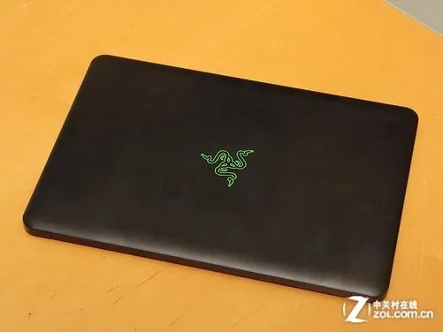 最薄的顶配游戏平台 雷蛇Blade全面解析