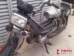 时尚Android智能机 摩托罗拉XT531评测