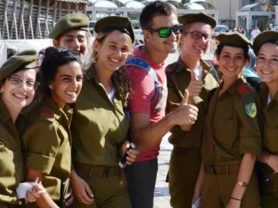 以色列发生踩踏事件