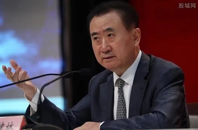 王健林后悔生了王思聪一个儿子 后悔原因曝光很震惊