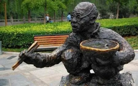 西安的裤带面是怎么做的？