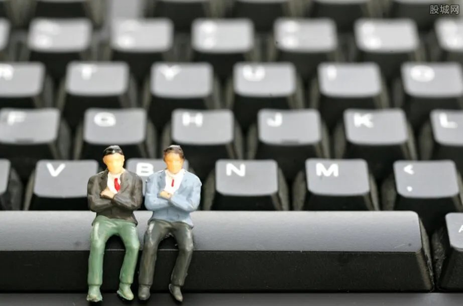 女子网购32次买真退假被抓 竟然用退货政策进行诈骗