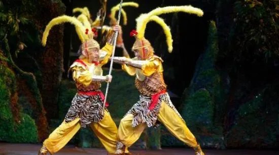 真假美猴王是第几回