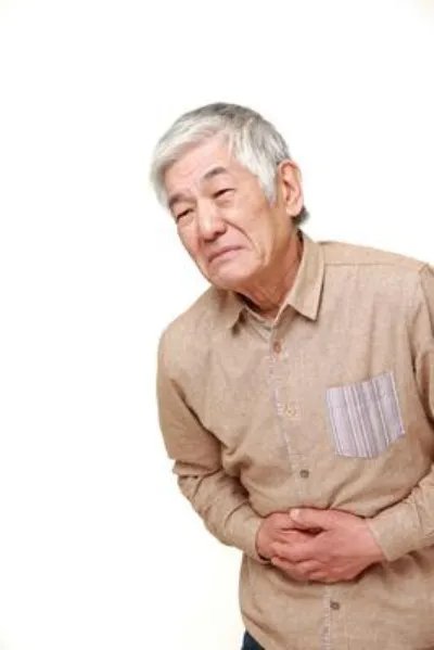 老人胸部软组织损伤导致胸口疼吗 胸部软组织损伤的三个症状很常见