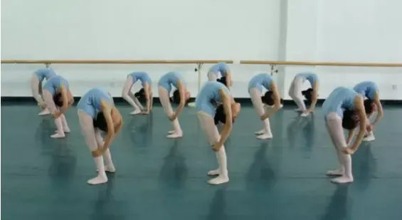 练习舞蹈基本功的具体步骤