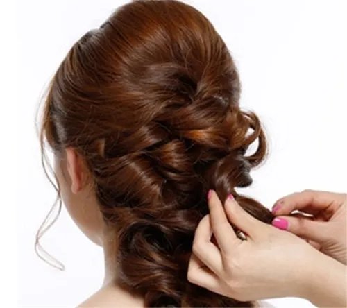 刘海新娘发型图片欣赏  如何打造齐刘海发型