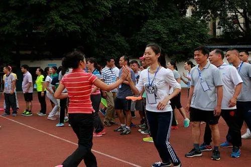 三个和尚没水喝的故事，是否是当今社会的普遍现象？