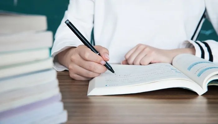 824除以4的竖式怎么写