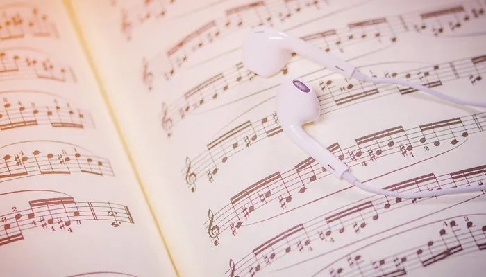 止于唇齿掩于岁月什么意思 止于唇齿掩于岁月出自哪里