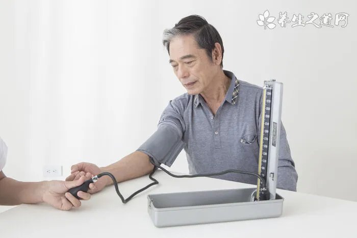 篮球简单过人技巧30招