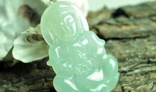 玉观音吊坠有什么寓意 挑选玉观音吊坠的5大方法