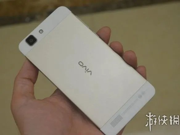 放在兜里都容易折弯了 最薄十大旗舰手机你有吗？